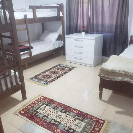 Hostel Split Rock Tirana Zewnętrze zdjęcie