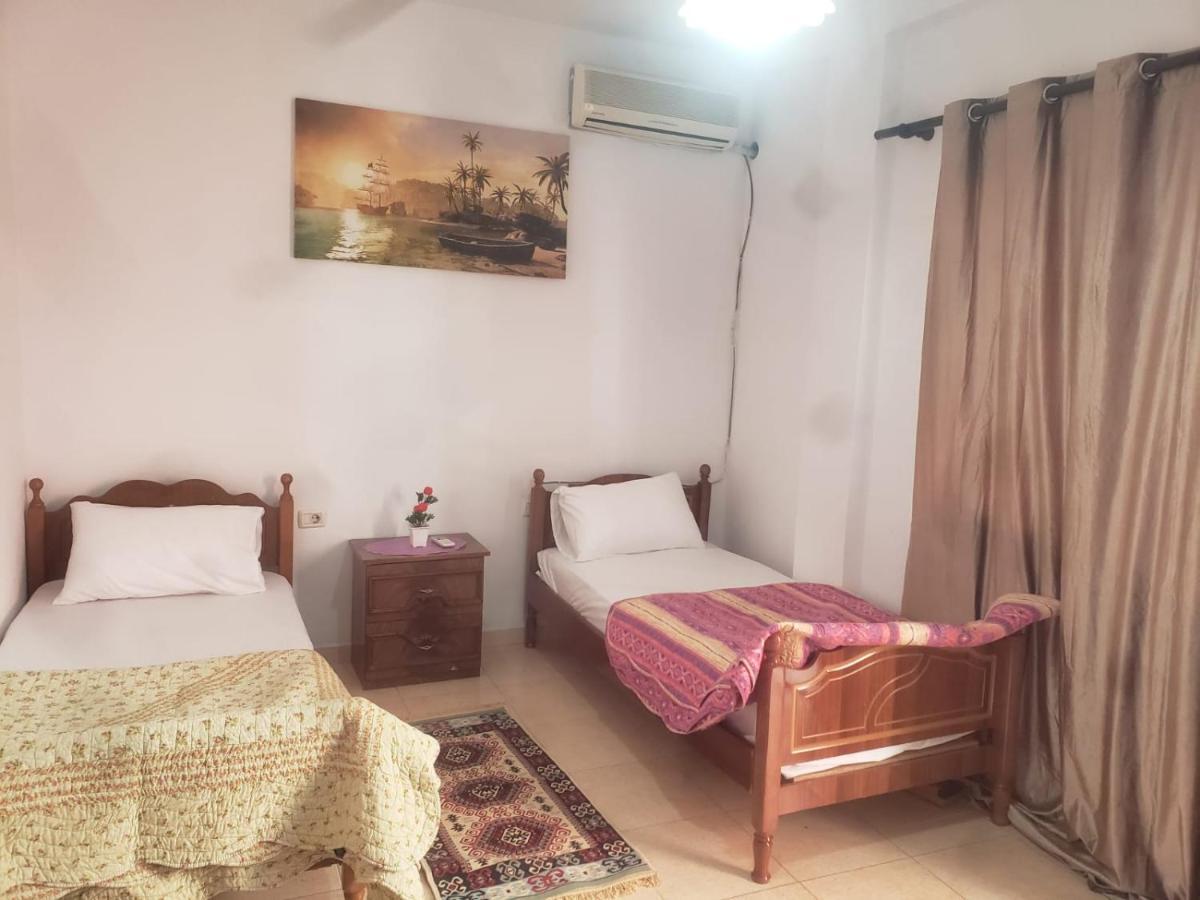 Hostel Split Rock Tirana Zewnętrze zdjęcie