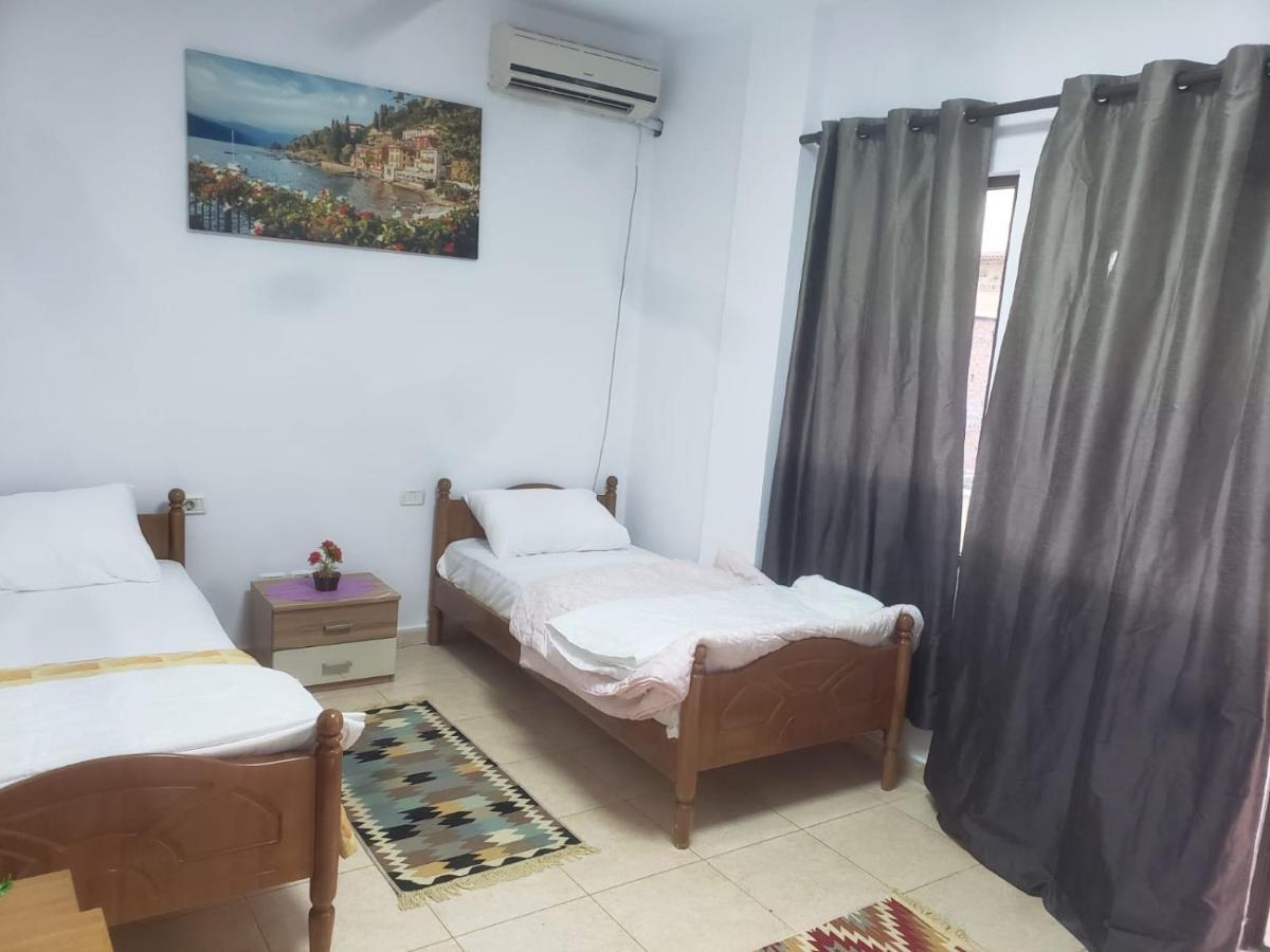 Hostel Split Rock Tirana Zewnętrze zdjęcie