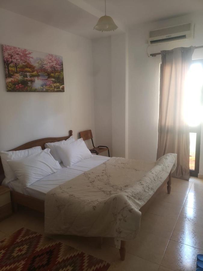 Hostel Split Rock Tirana Zewnętrze zdjęcie