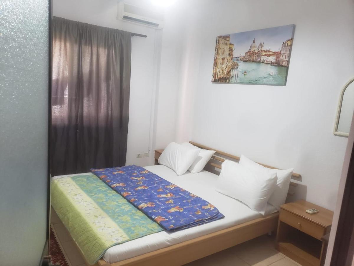 Hostel Split Rock Tirana Zewnętrze zdjęcie
