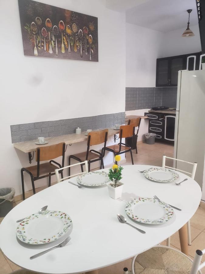Hostel Split Rock Tirana Zewnętrze zdjęcie