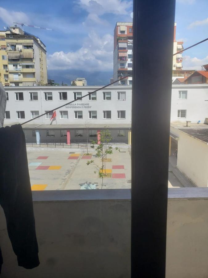 Hostel Split Rock Tirana Zewnętrze zdjęcie
