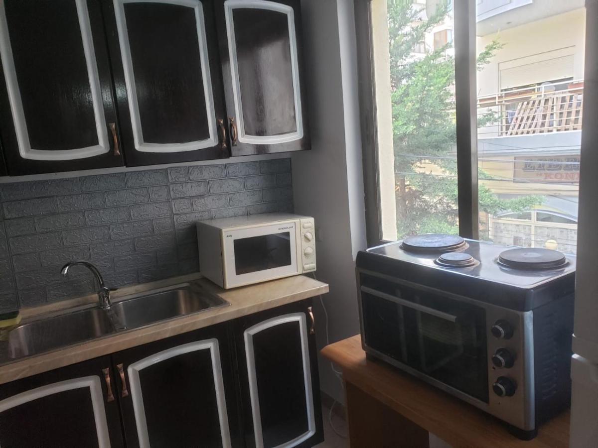 Hostel Split Rock Tirana Zewnętrze zdjęcie