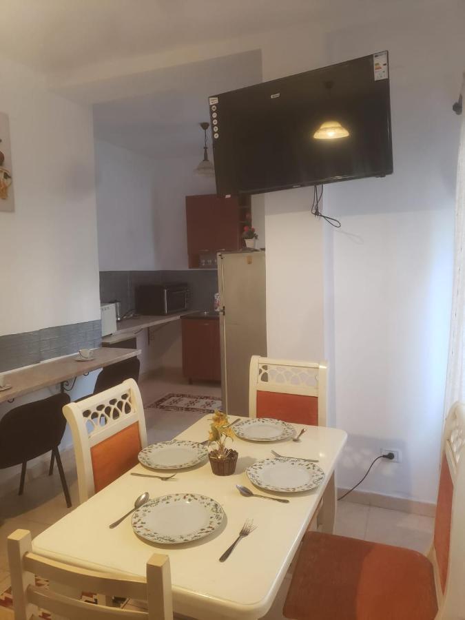 Hostel Split Rock Tirana Zewnętrze zdjęcie