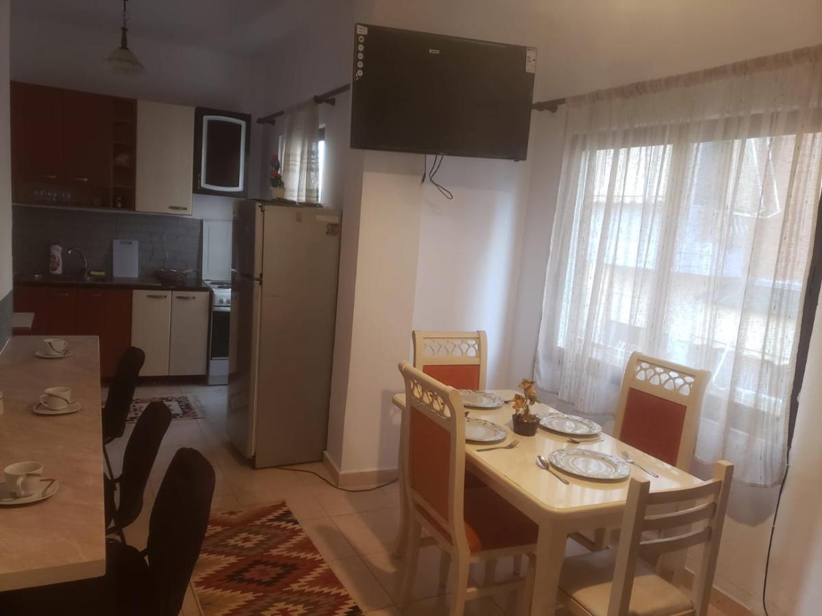 Hostel Split Rock Tirana Zewnętrze zdjęcie