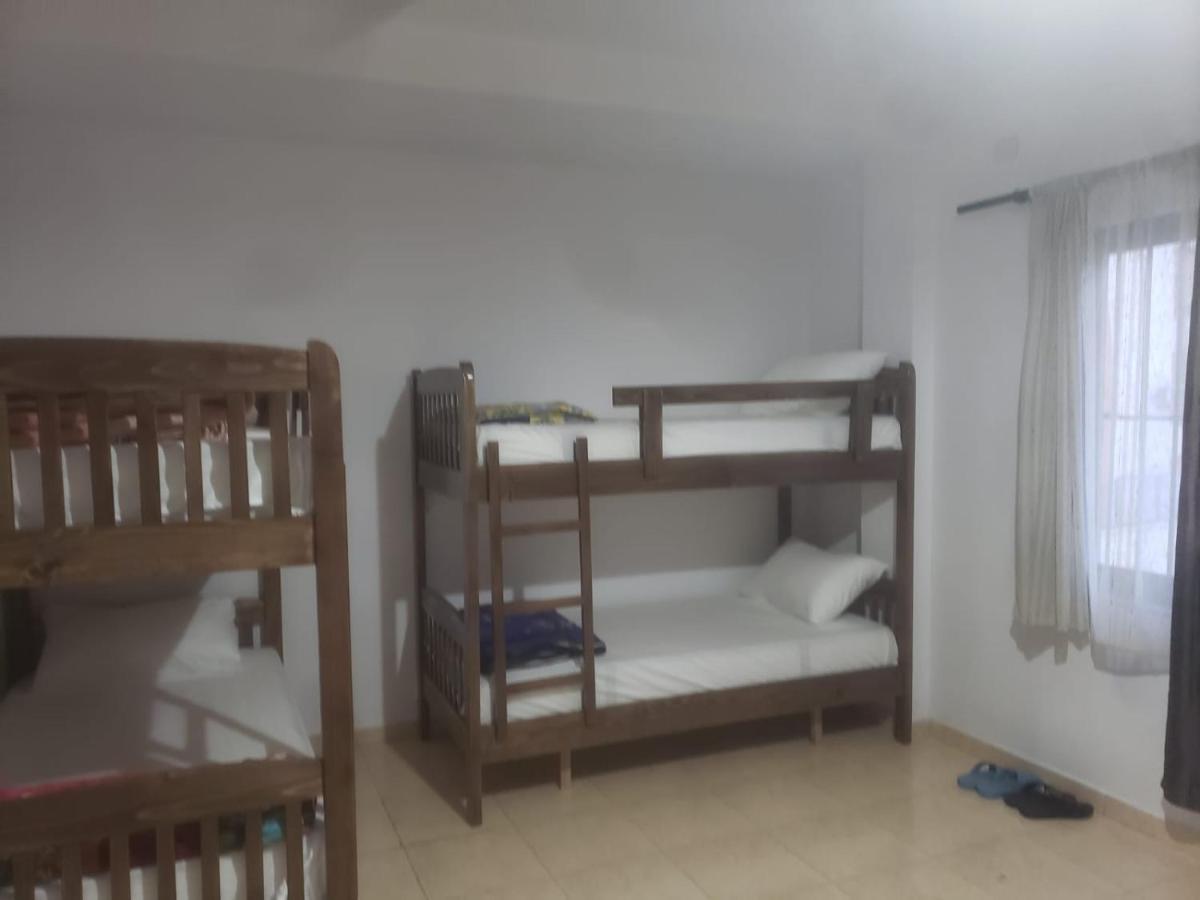 Hostel Split Rock Tirana Zewnętrze zdjęcie
