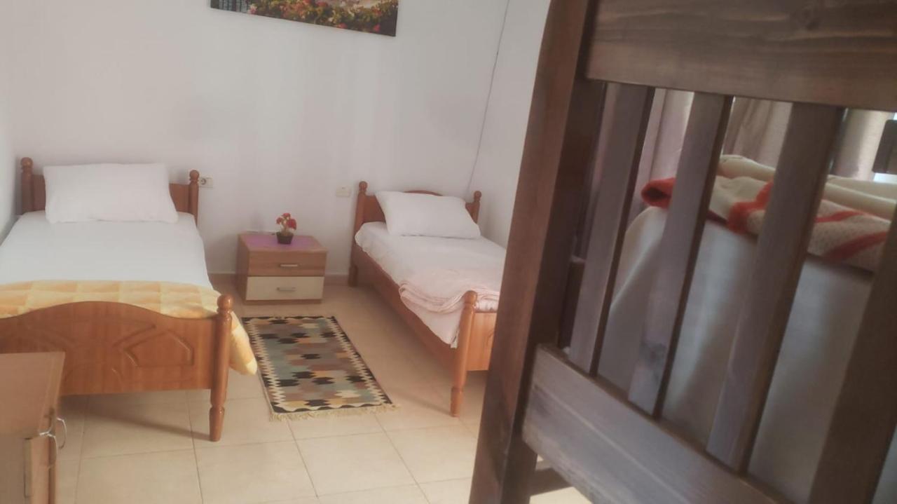 Hostel Split Rock Tirana Zewnętrze zdjęcie